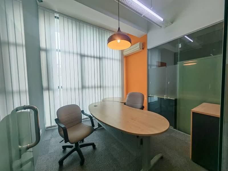 Tropicana Avenue - 5