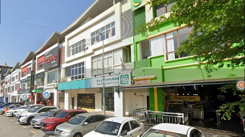 Pusat Komersial Seksyen 7 - 2