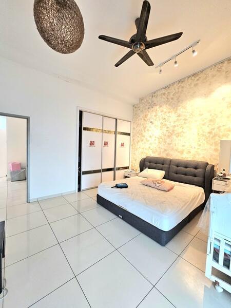 Rini Hills 2 - 4