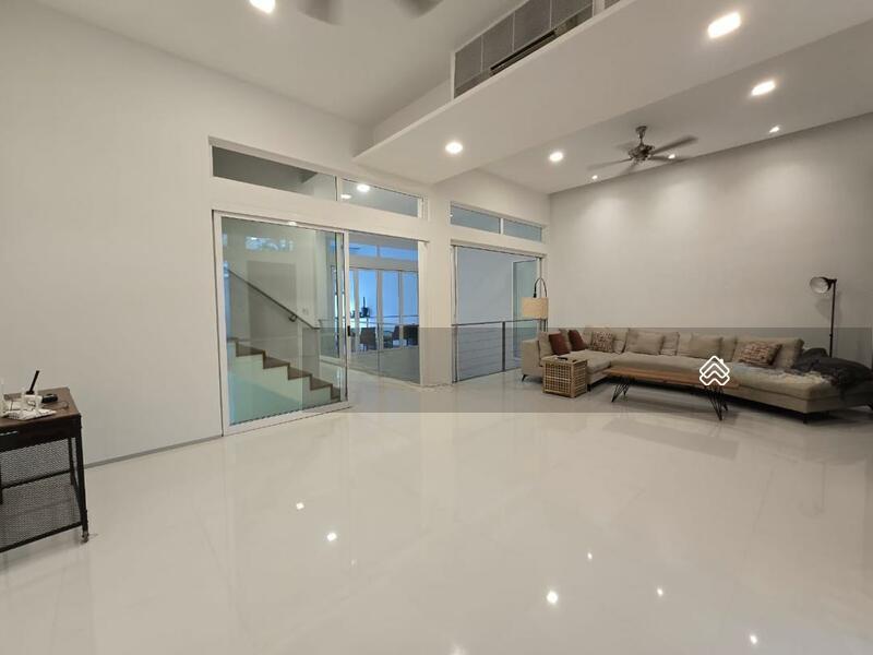 The Madge @ Embassy Row - 2