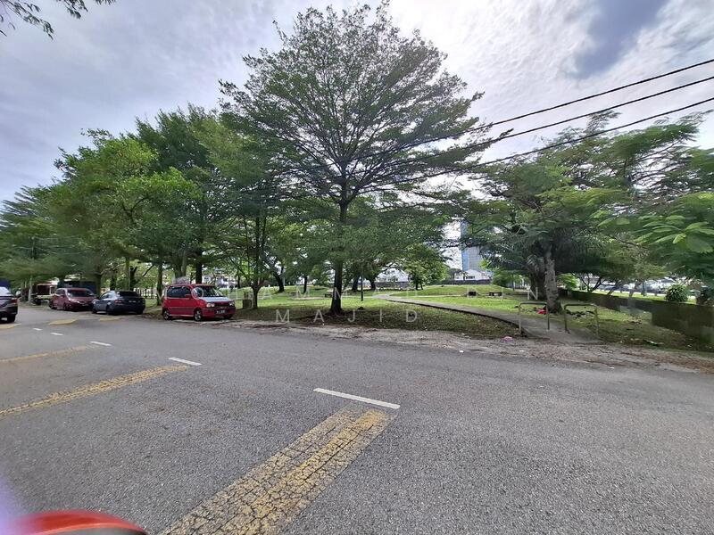 Bandar Sunway 2 Storey Terrace With Office Near Sunway Pyramid - 4