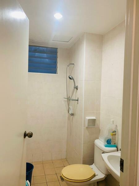 Regency Heights Condo - 5