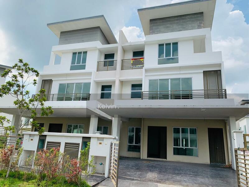 Semi D 3 Three Storey Terrace Regency Parc Desa Mas Bandar Country Homes Kota Emerald Rawang - 1