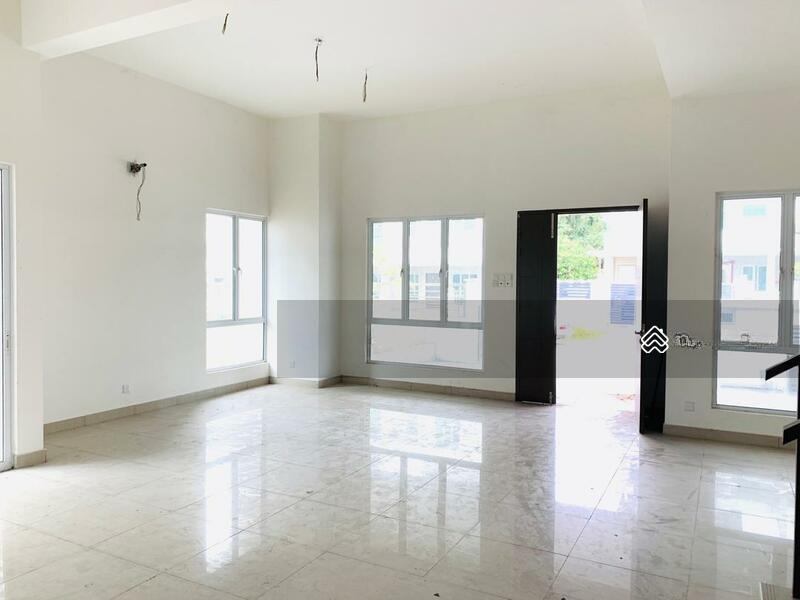 Semi D 3 Three Storey Terrace Regency Parc Desa Mas Bandar Country Homes Kota Emerald Rawang - 3