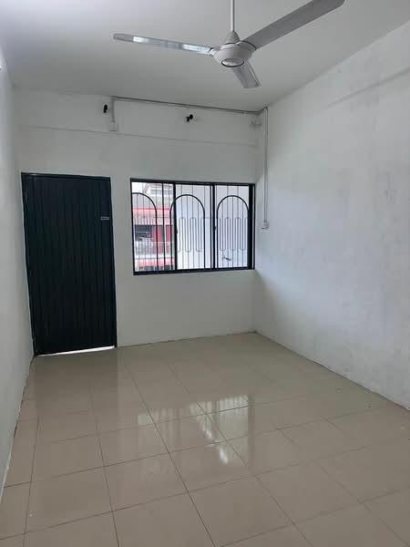 Taman Selamat - 4
