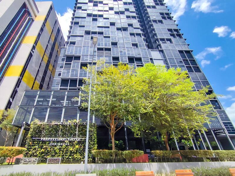 Expressionz Professional Suites - 1