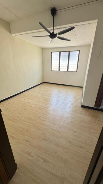 Taman Johor Jaya - 5