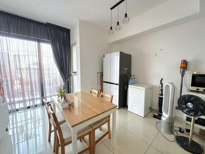 Paisley @ Tropicana Metropark - 2