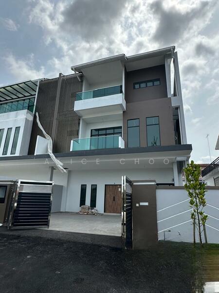 Taman Gunung Selatan - 3