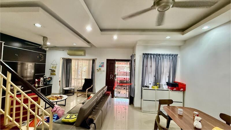 Lakeside Terrace - 3