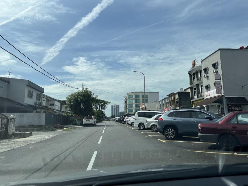 Taman Taynton View 3 Storey Shop Lot - 4