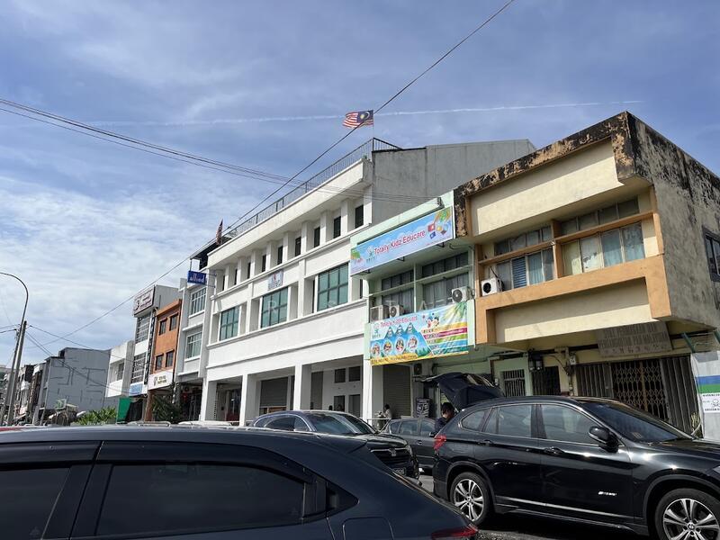 Taman Taynton View 3 Storey Shop Lot - 1