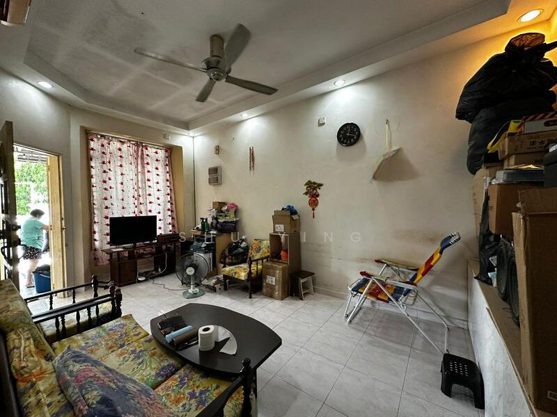 Taman Universiti - 1