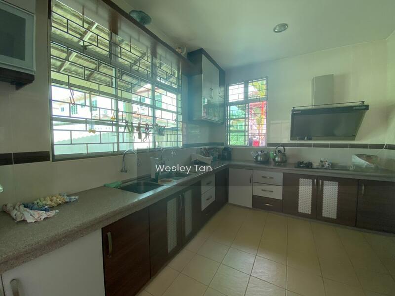 A huge bungalow in Taman Permatang Pasir Permai (5 mins to Ujong Pasir) just released for sale. - 3