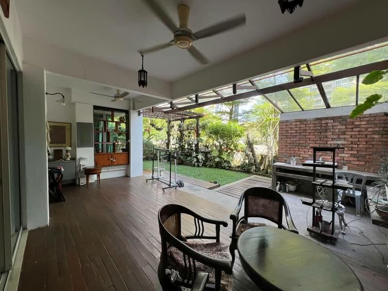 Riana Green East - 1