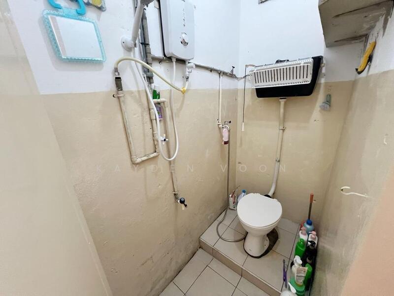 Taman Universiti Low Cost Terrace House - 3