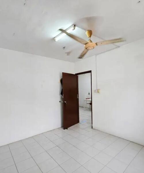 Flora Damansara Apartment - 5
