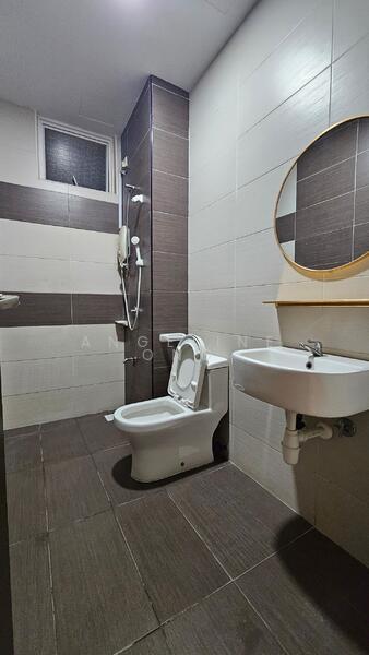 M Condominium @ Larkin - 5