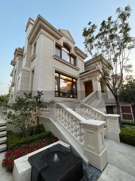 SEREMBAN 2-STY | Rumah Eksklusif 35x70 | Rumah Taman Hijau Low Density - 1