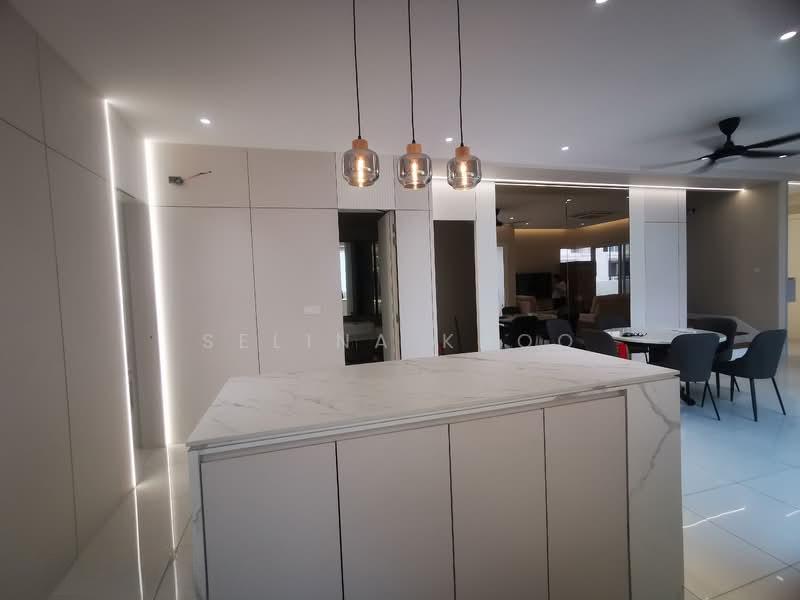 Viluxe at Aspen Vision City - 2