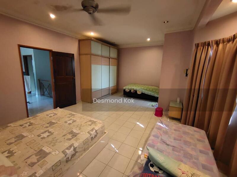 Bandar Menjalara - 4