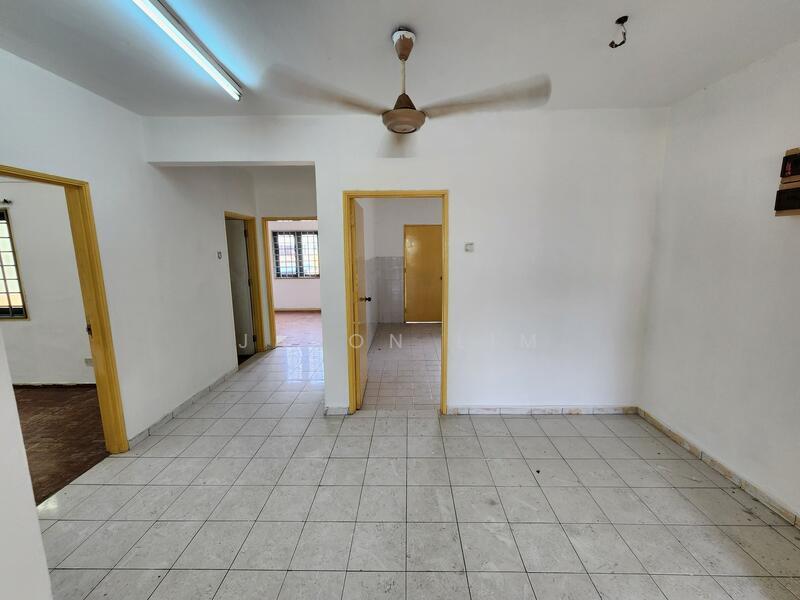 Lily & Jasmine Apartment - 4