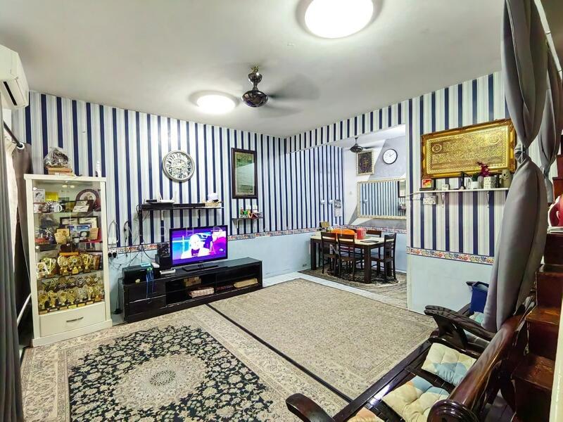 Bandar Tasik Kesuma - 1