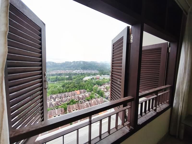 Nadia Parkfront - 4