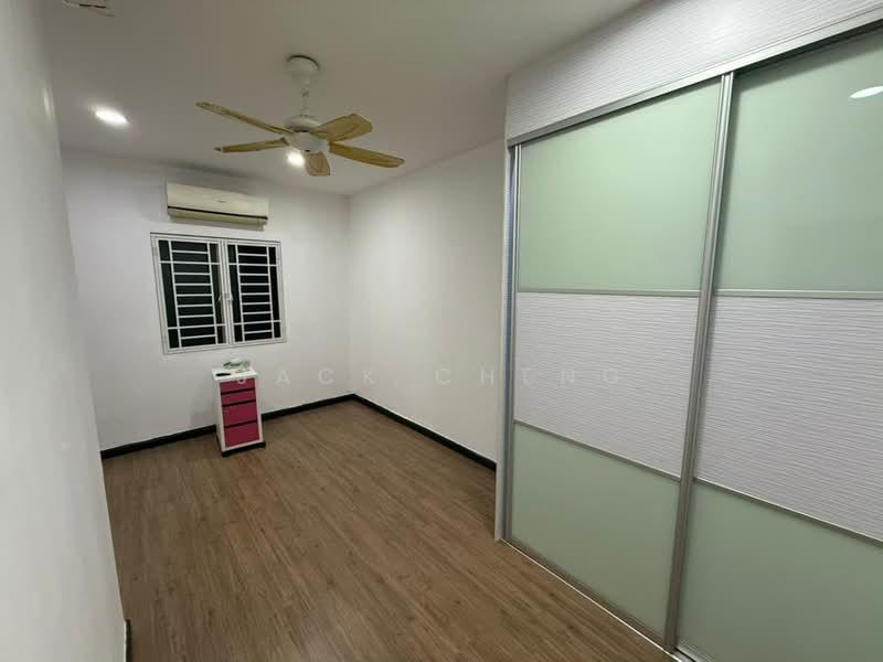 Kota Emerald, Garnet, Cassis, Coral, Rawang - 5