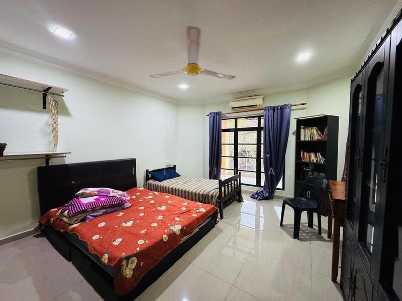 Kampung Melayu Subang Double Storey Terrace House For Sale - 4