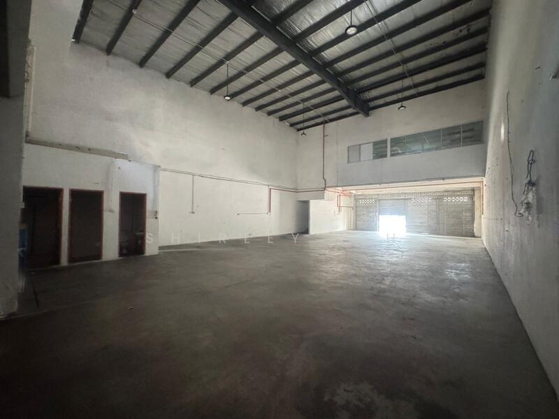 2-Storey ShopLot/Warehouse Bandar Perda - 1