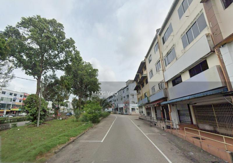 Jalan Tun Abdul Razak - 1