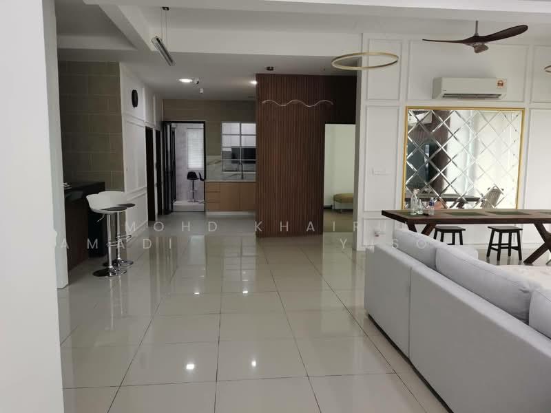 Opus @ Lake Vicinity - 4