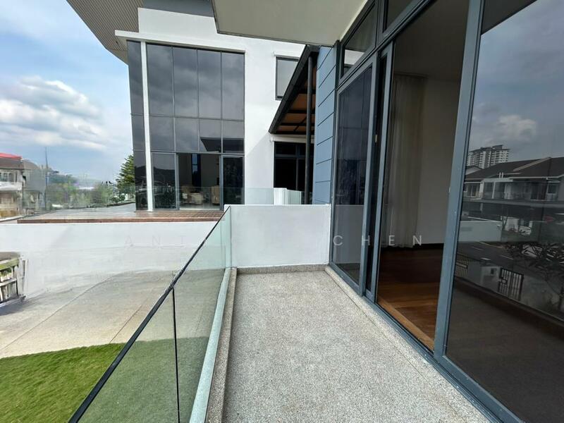 3 Storey Bunglow Horizon Hills for sale - 5