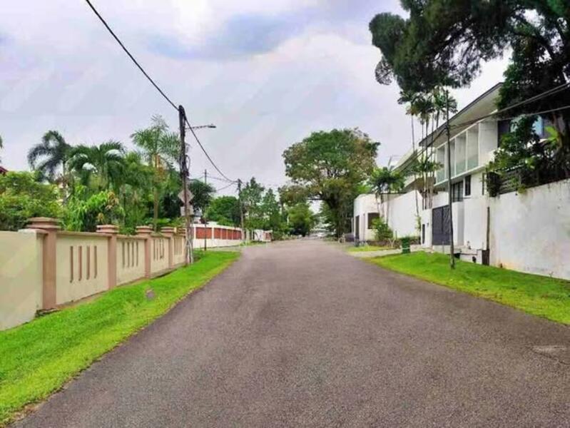 Taman Bukit Pantai - 3
