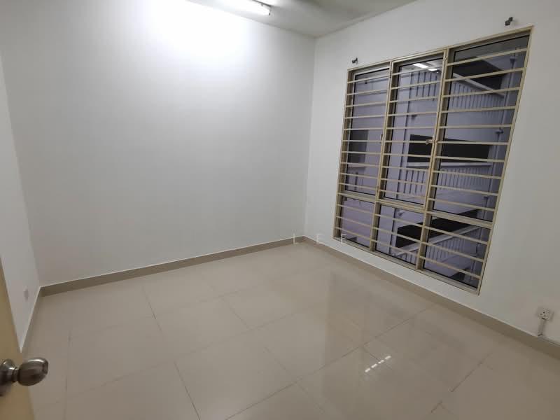 Platinum Hill PV 2 - 4