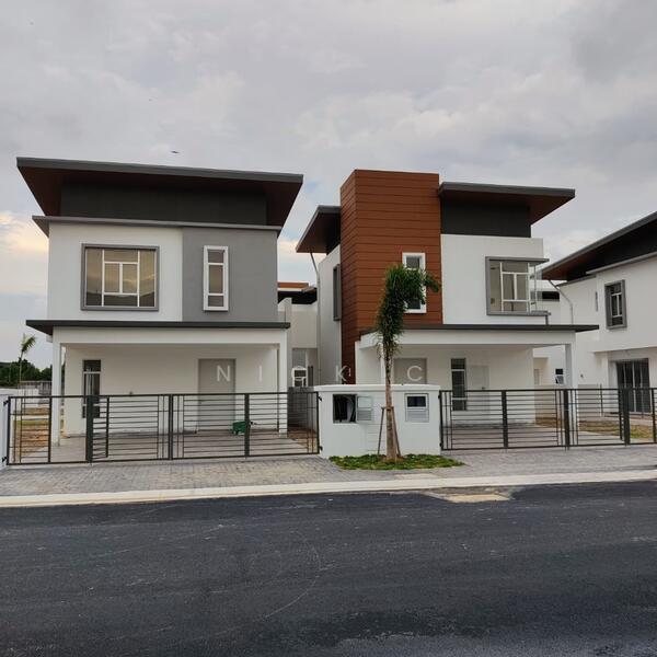 SERI RESI PH3A - DAHLIA & DANIEL - 1