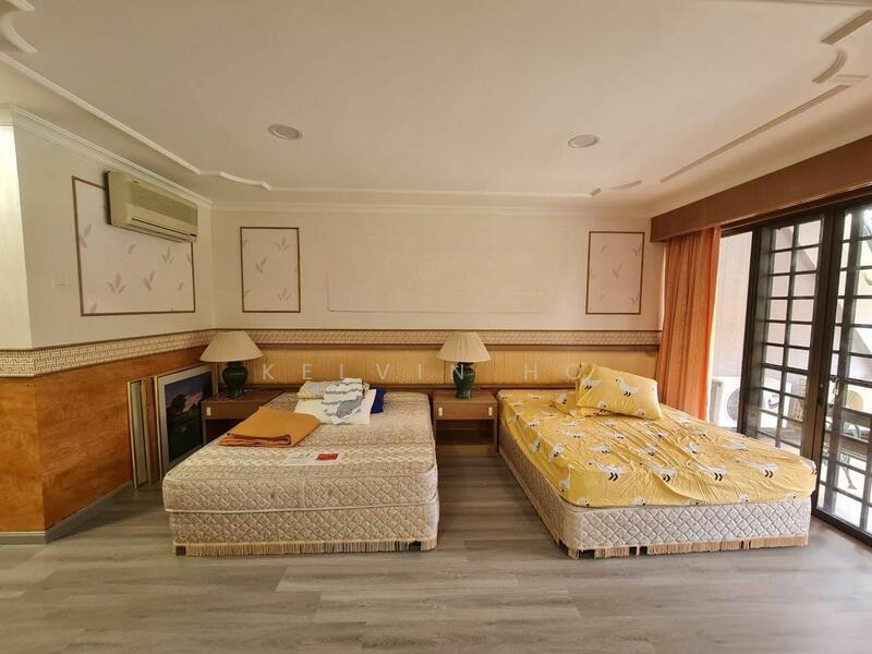 Awana Condominium - 2