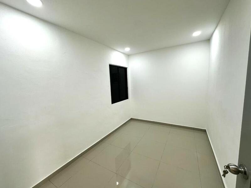 Flat Tasek 64 - 5