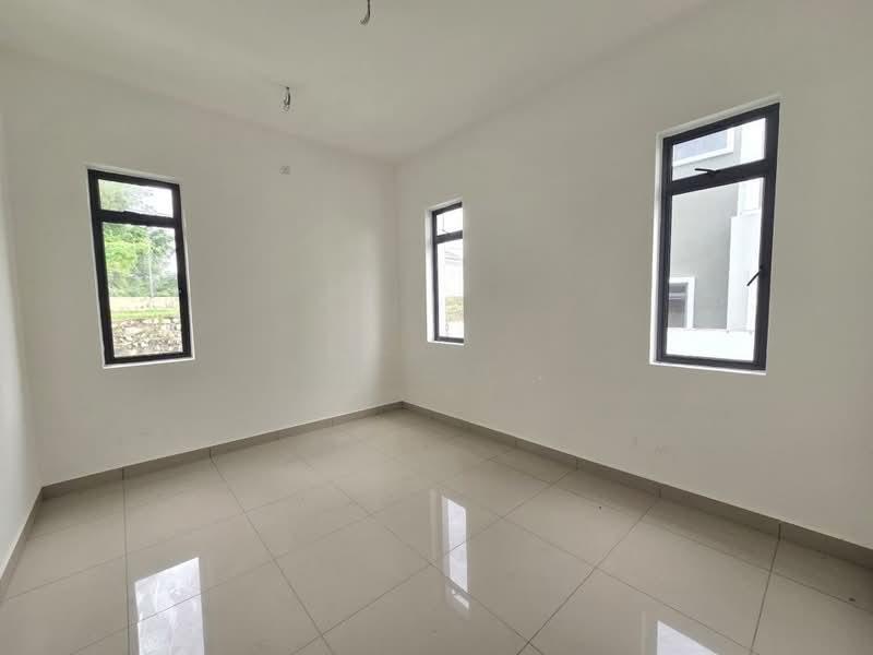 Taman Senai Utama - 2