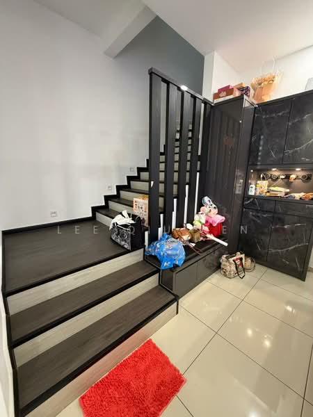 Garden Villas, Bukit Indah - 4