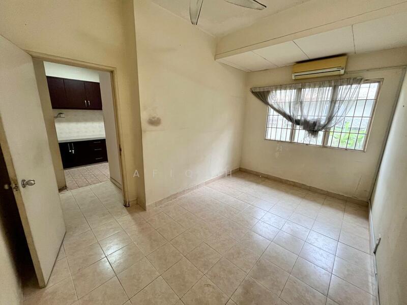 Bukit Jelutong - 2