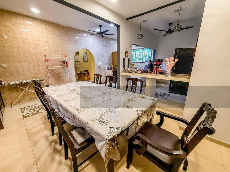 2.5 Storey Bungalow Kampung Tunku SS1 Petaling Jaya - 4