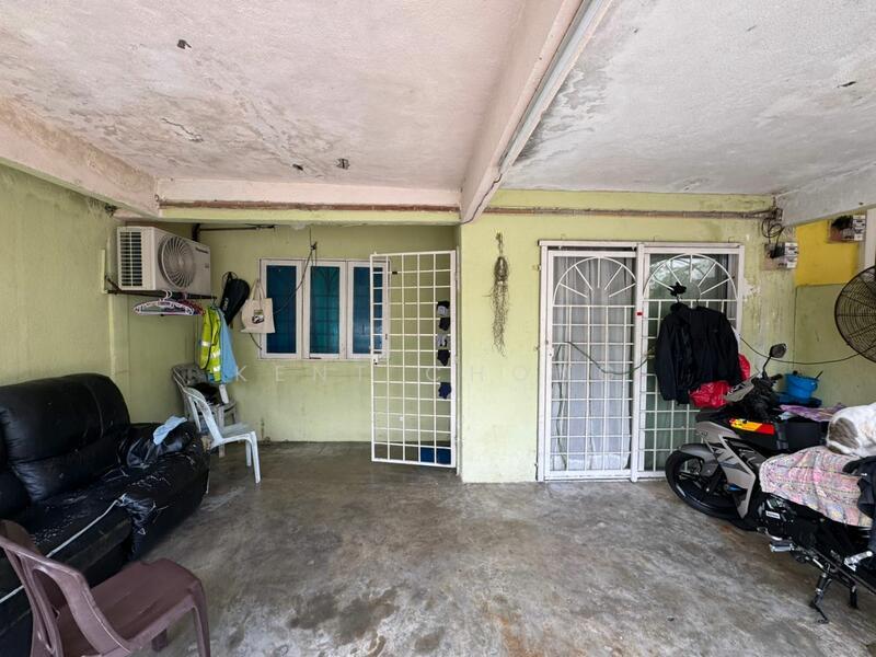 taman putra (AYER HITAM) - 1