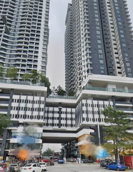 Kl Traders Square - 1