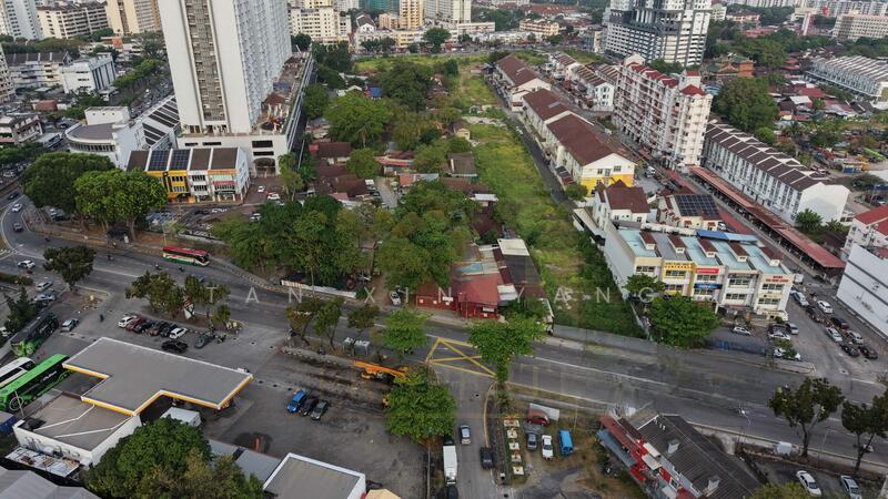 Jelutong Main Road New 3 Storey Shoplot - 2