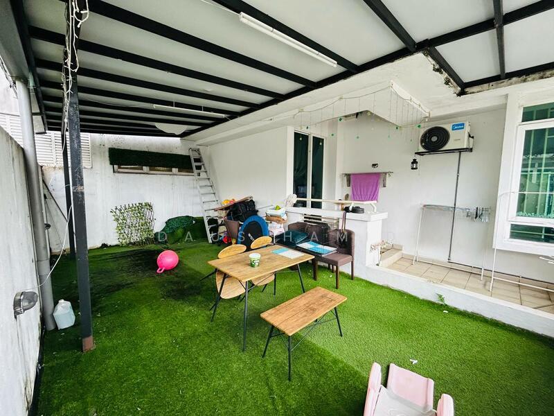 Saville @ Melawati - 1