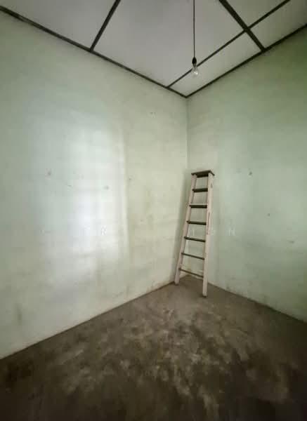Pasir Puteh - 4