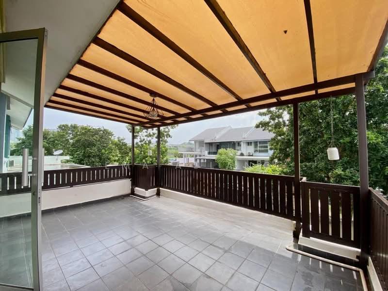 Bangi Avenue - 4