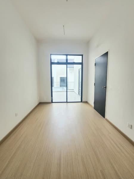 The Commune @ Eco Botanic Cluster 22x85 - 4